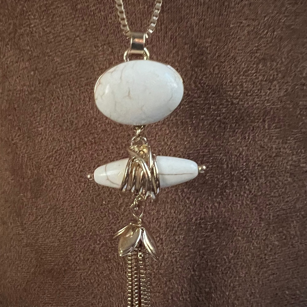 Vintage Gold Tone Long Tassel Continuous Necklace White Faux Marble Stone 32"